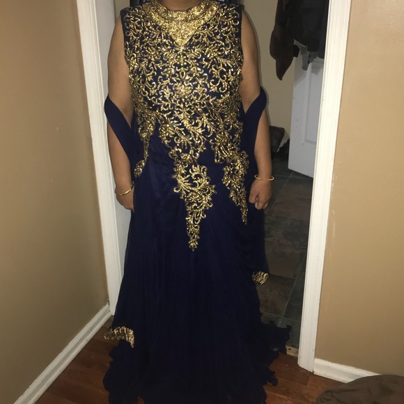 Dresses & Skirts - Formal Indian/Pakistani Suit